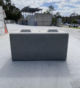 Large interlocking blocks for flood-prone areas single heavy duty concrete unit used for flood control and barriers